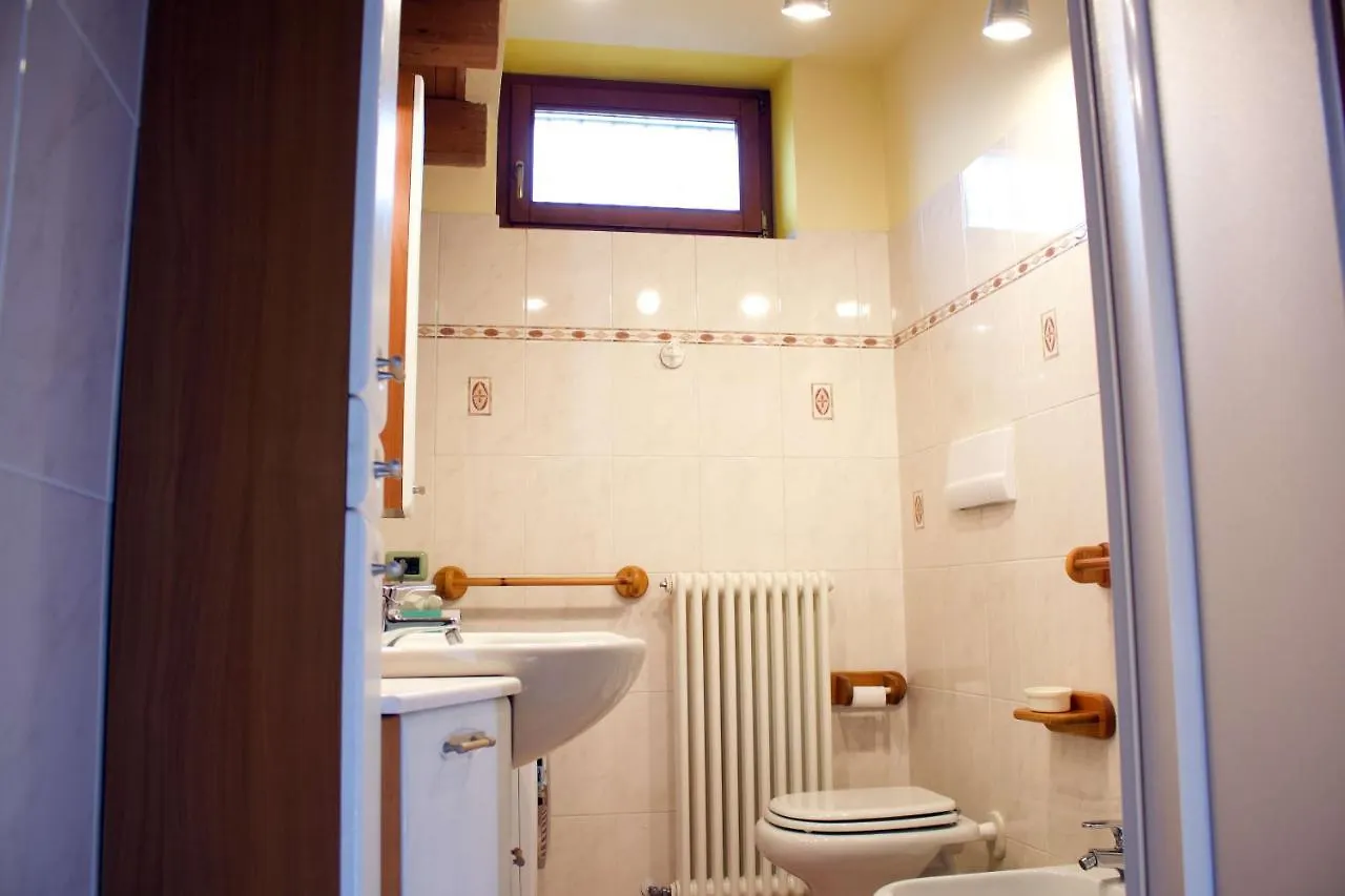 La Casa Sul Sasso In Town Serviced Accommodations Dervio 0*,  Italy
