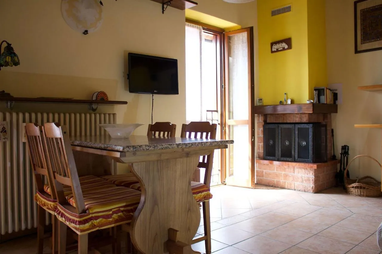 La Casa Sul Sasso In Town Serviced Accommodations Dervio Aparthotel