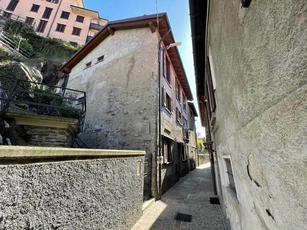 Aparthotel La Casa Sul Sasso In Town Serviced Accommodations Dervio Italy